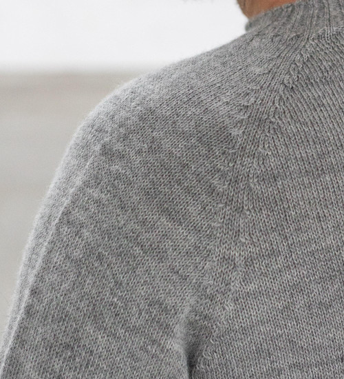 Light Gray Alpaca Raglan Sweater for Men | ekuboo
