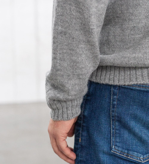 Light Gray Alpaca Raglan Sweater for Men | ekuboo