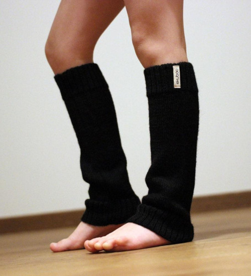 Alpaca Leg Warmers – Black | ekuboo