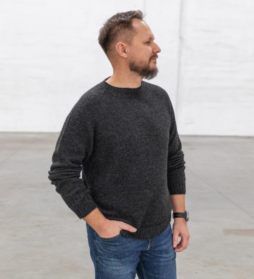 Charcoal Gray Alpaca Raglan Sweater for Men | ekuboo